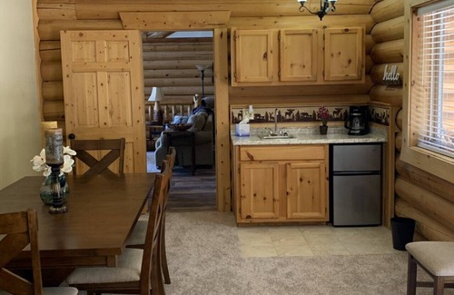 Cripple Creek House | Beautiful Custom Log Home in the Mountains- Great for Large Families