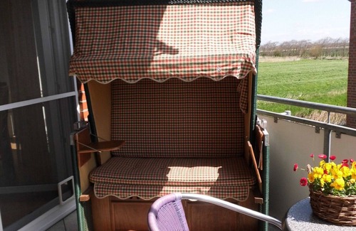 Cappel-Neufeld Apartment | Beautiful non-smoking vacation apartment on the dike for up to 3 people