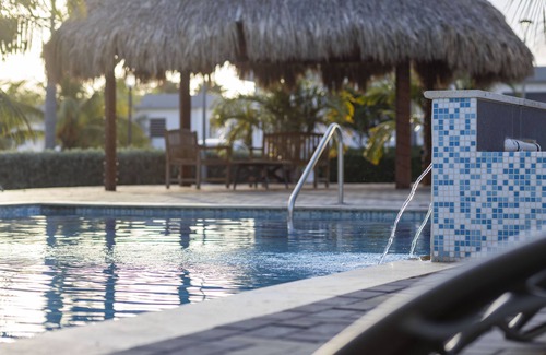 Willemstad House | Beautiful detached home with pool and gym!