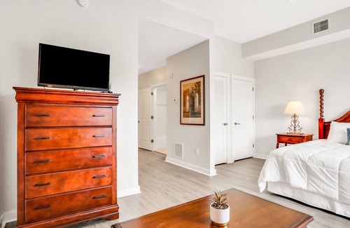 St. Augustine Apartment | Beautiful dog-friendly condo with tennis court, kitchenette, pool, & hot tub