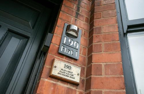 Welford Apartment | Beautiful, Entire Luxurious One Bedroom Flat