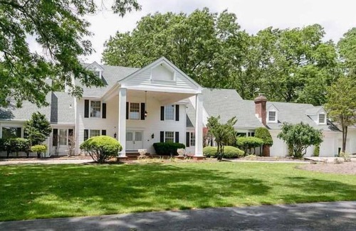 Egg Harbor City House | Beautiful Estate with Tennis Court and Swimming Pool