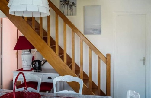 Roscanvel House | Beautiful family home with splendid sea view