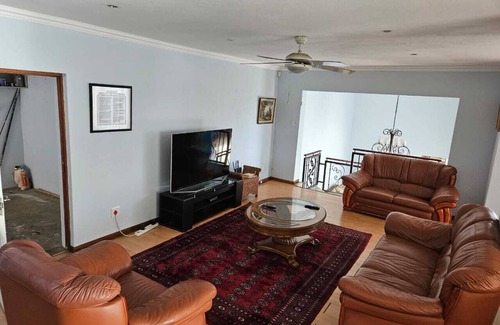 Pretoria House | Beautiful family oriented environment, safe and cosy