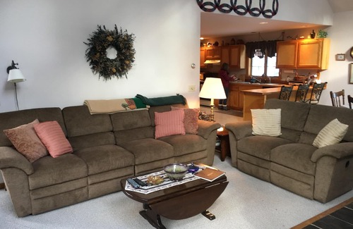 Waitsfield House | Beautiful Fayston/Waitsfield Home Close to Sugarbush, MRG Slopes, Catamount XC