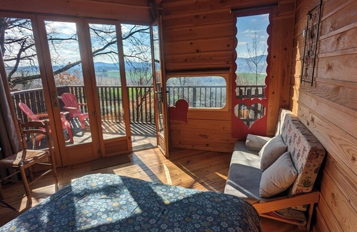 Saint-Victor-Rouzaud House | Beautiful tree house with view of the Pyrenees