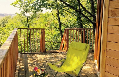 Saint-Victor-Rouzaud House | Beautiful tree house with view of the Pyrenees