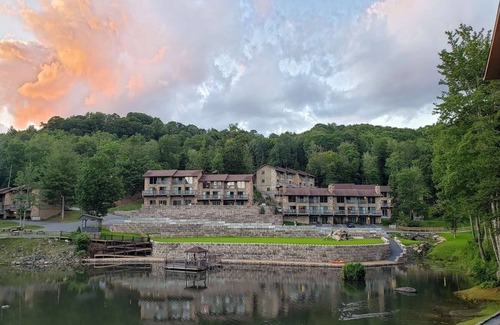 Sugar Mountain Condo | Beautiful fully Furnished 1 Bedroom Condo Blue Ridge Village