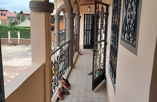 Yaounde House | BEAUTIFUL FURNISHED RESIDENCE IN ODZA