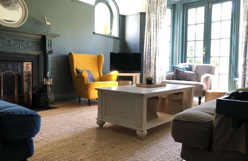 Gosport House | Beautiful Georgian Grade II Listed Detached House sleeps 18