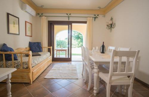 Liscia di Vacca Apartment | Beautiful Giardino Degli Oleandri-1BedApt B4 Prem
