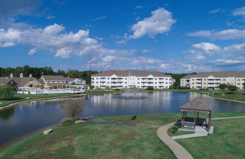 Williamsburg Resort | Beautiful Governor's Green 1BR/1BA with indoor and outdoor pools