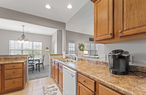 Branson West Villa | Beautiful Ground Level Villa 3 bedroom/3 bath close to shows and SDC