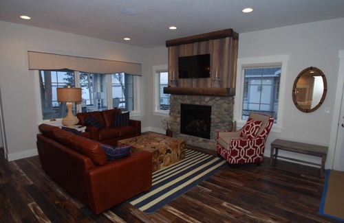 Nisswa Cottage | Beautiful Gull Lake Cottage at Quarterdeck Resort