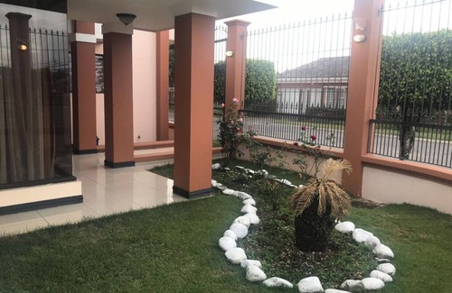 Cartago House | Beautiful House, Master Bedroom With A Jacuzzi, Private Balcony, Mountain View!