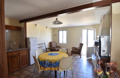 Ravenoville House | Beautiful holiday home with courtyard