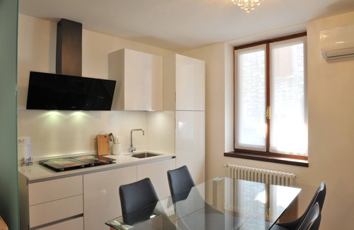 Limone sul Garda Apartment | BEAUTIFUL HOLIDAY LEMON 2 ROOMS ~ APP 8