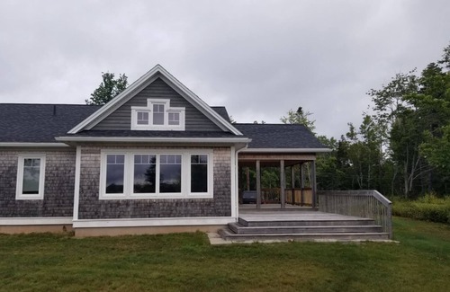 Trenton House | Beautiful home on an ocean inlet - Walking distance from sandy beach