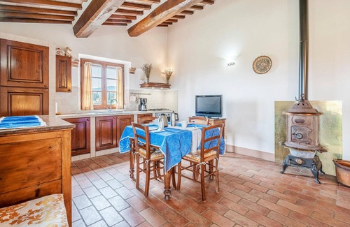 Montaione House | Beautiful home in Cetona with WiFi