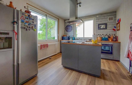 Confolens House | Beautiful home in Confolens with WiFi