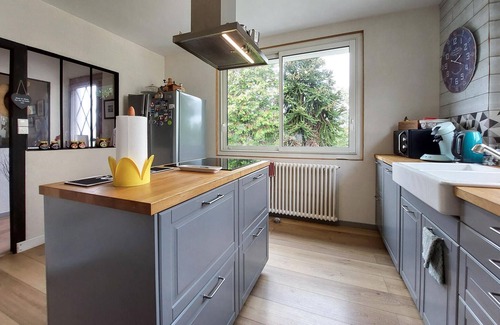 Confolens House | Beautiful home in Confolens with WiFi