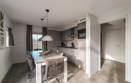 Linde House | Beautiful Home In Den Ham With Kitchen