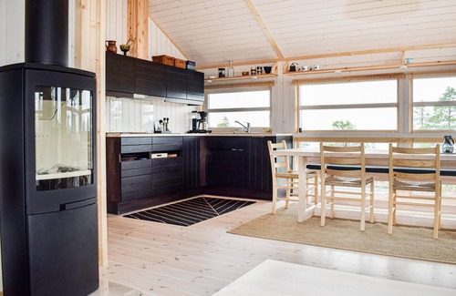 Flaa House | Beautiful home in Flå with kitchen