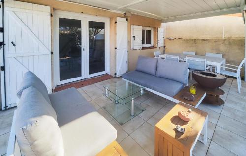 Vic-la-Gardiole House | Beautiful Home In Vic-La-Gardiole