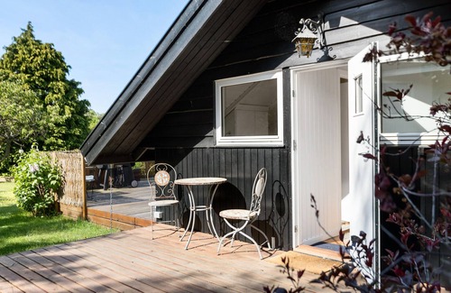 Smidstrup Strand House | Beautiful home in Gilleleje with WiFi