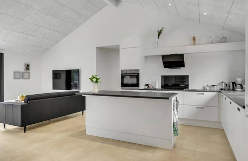 Udsholt House | Beautiful home in Græsted with WiFi