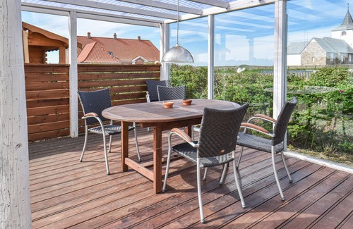 Lemvig Municipality House | Beautiful home in Lemvig with kitchen