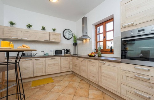 Muline House | Beautiful home in Muline with sauna