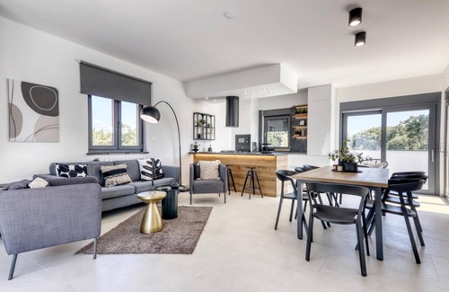 Pjescana Uvala House | Beautiful home in Pula