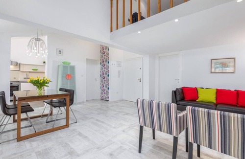 Stinjan House | Beautiful home in Stinjan with kitchen