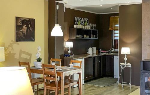 Szarejki House | Beautiful Home In Szarejki With Wifi