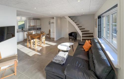 Tarm House | Beautiful Home In Tarm With Wifi