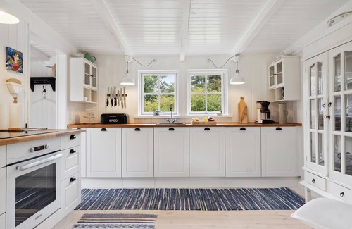 Hoensinge House | Beautiful home in Vig with WiFi