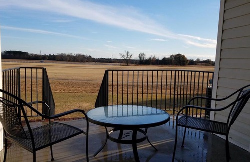 Greenville House | Beautiful Home on Golf Course