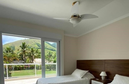 Frade House | Beautiful house in Condominio Porto Frade