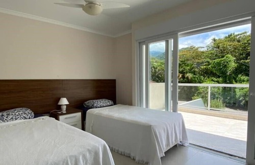 Frade House | Beautiful house in Condominio Porto Frade