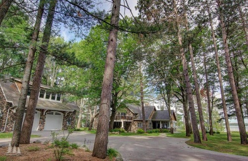 Lewiston House | Beautiful house on West Twin Lake