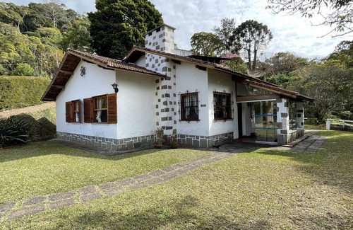 Teresopolis Cottage | Beautiful house, overlooking mountains and park