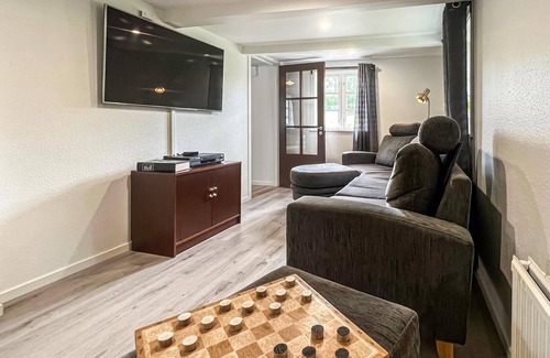 Vaxtorp House | Beautiful house with large garden in the middle of small Våxtorp.