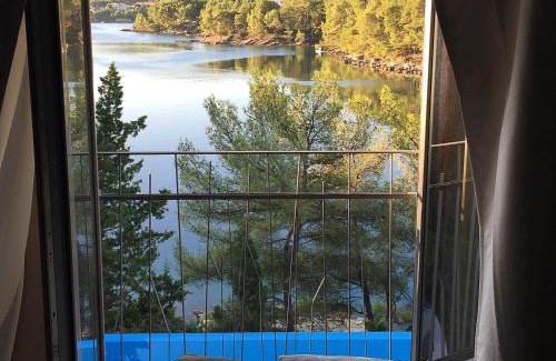 Vrboska Villa | Beautiful Hvar Villa 4 Bedrooms Villa Stone Pine Private Infinity Pool & Stunning Sea Views Vrboska