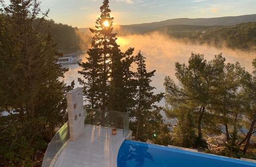 Vrboska Villa | Beautiful Hvar Villa 4 Bedrooms Villa Stone Pine Private Infinity Pool & Stunning Sea Views Vrboska