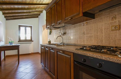 Fabbriche di Vallico Villa | Beautiful apartment in villa for 6 people with pool, WIFI, TV, patio and pets allowed