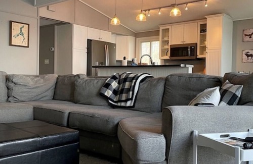 Alexandria House | Beautiful Lake Carlos Home on the Alexandria Chain of Lakes