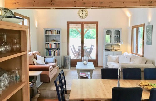 Wambercourt House | Beautiful, large converted chapel in an acre of landscaped grounds