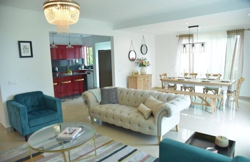 Lombo do Doutor House | Beautiful large property with private pool