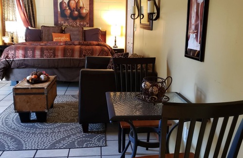 Selma Apartment | Beautiful Mediterranean studio apt with private patio